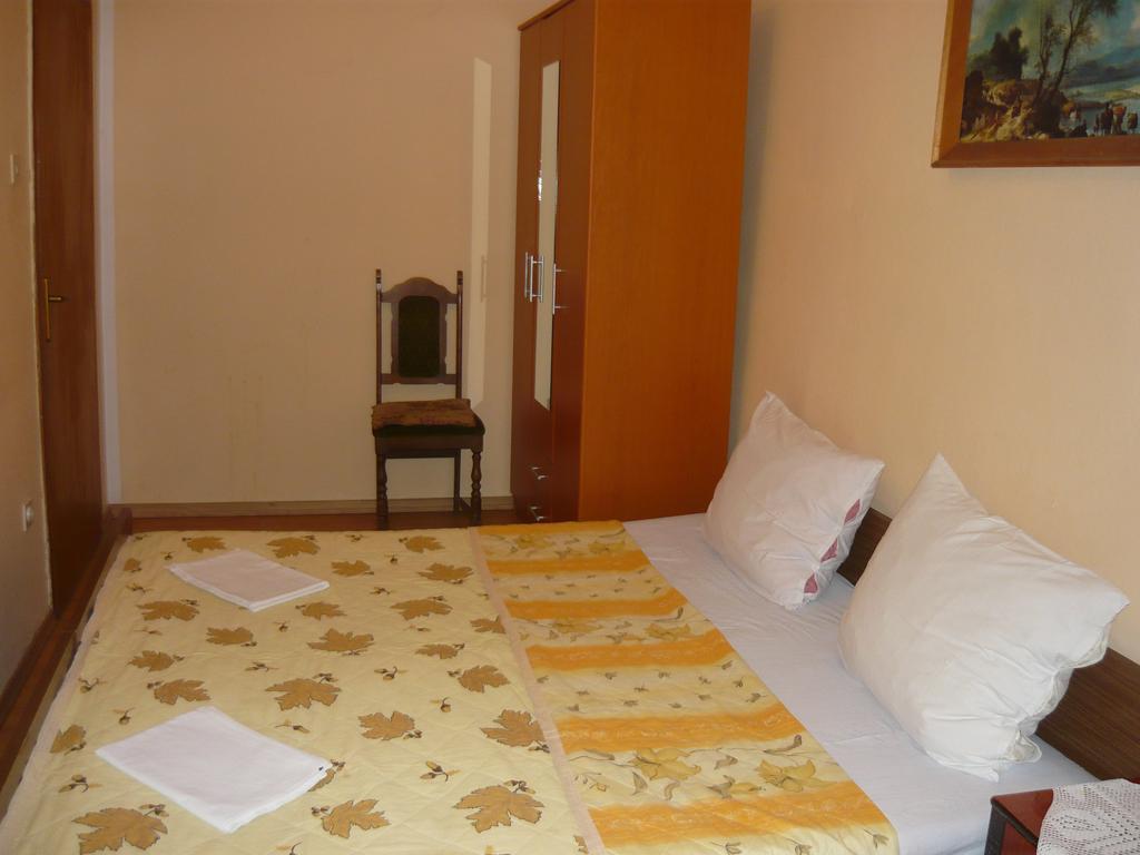 Rooms Banicevic Risan Δωμάτιο φωτογραφία
